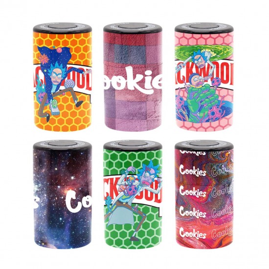 Vacuum storage containers